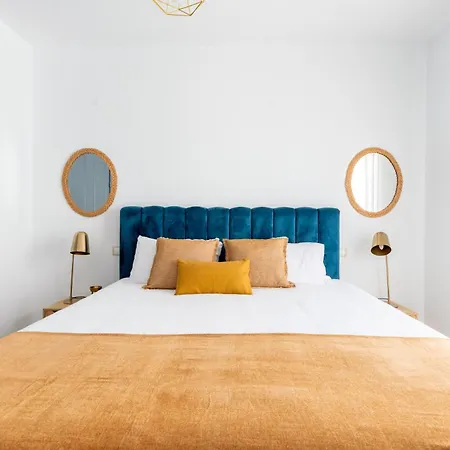 3 Y 2 Banos Junto Al Rio アパート